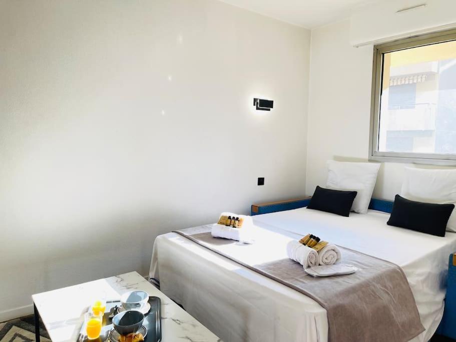 Le Chevrefeuille - Easystay83 Сен-Рафаель Екстер'єр фото